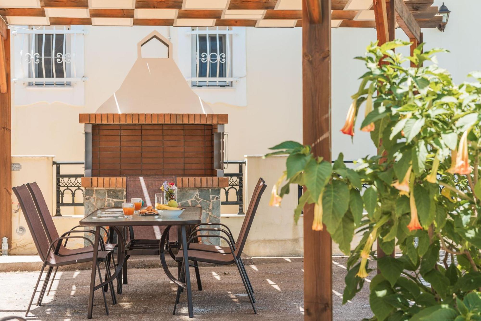 Villa Vicky Питагорион Экстерьер фото
